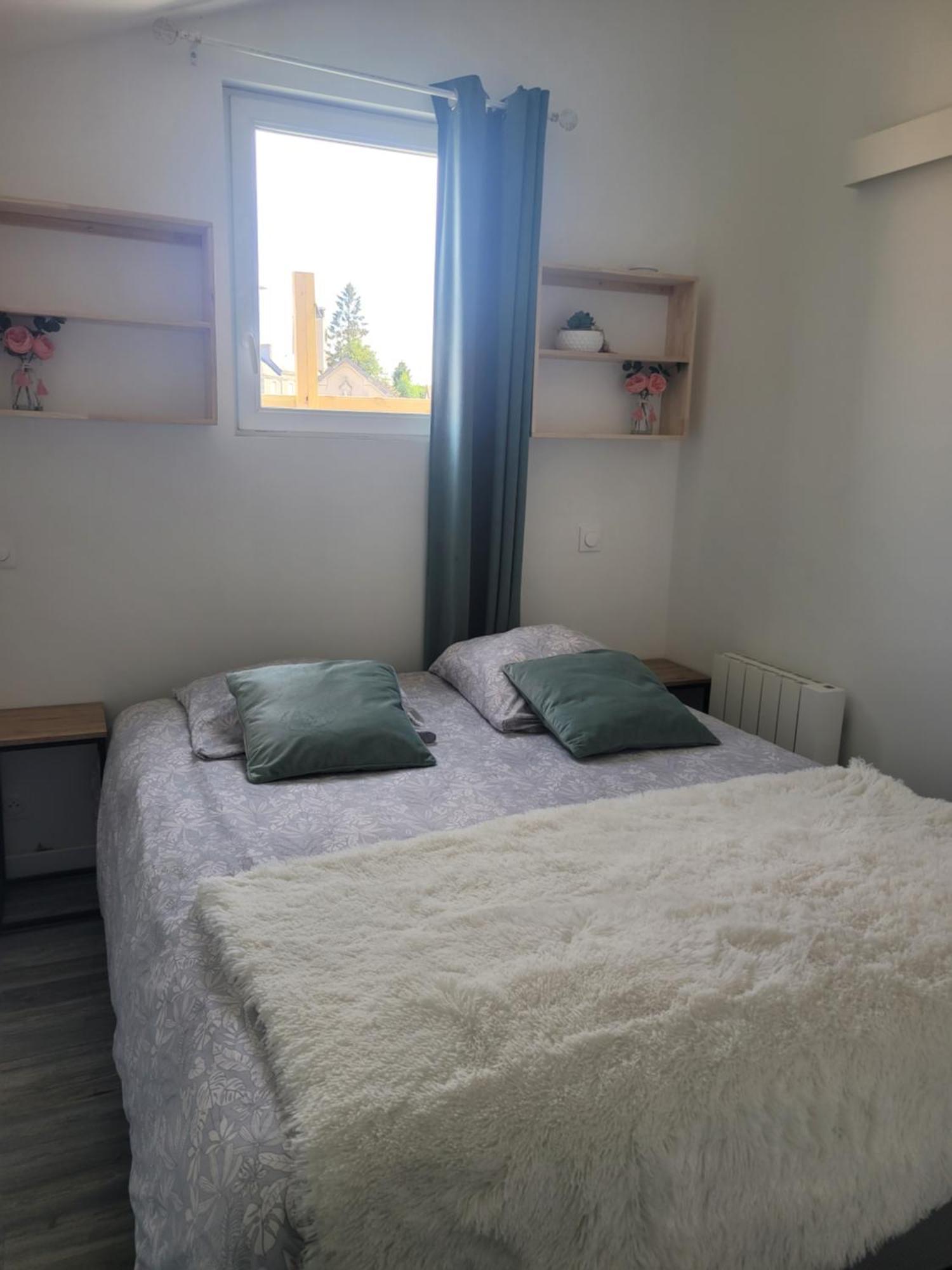 Le Studio Saint-Pierre-Montlimart Экстерьер фото